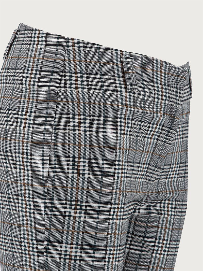 MUJER-PANTALON-10126817-GRIS-050_3.jpg