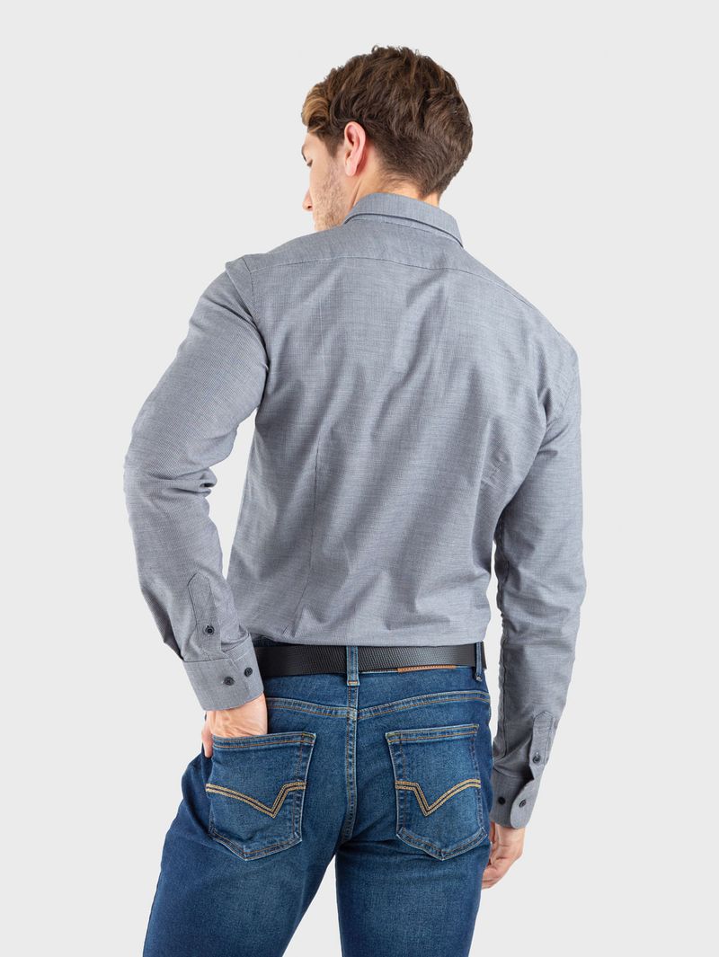 MODELO-HOMBRE-CAMISA-10124318-NEGRO-090_3.jpg