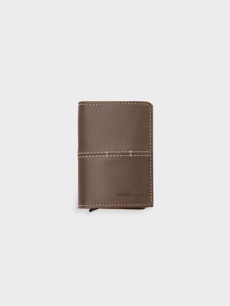 Slim Wallet de Cuero con Estructura Metálica 40512