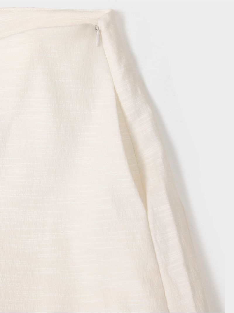 MUJER-SHORT-95003296-ARENA-300_3.jpg