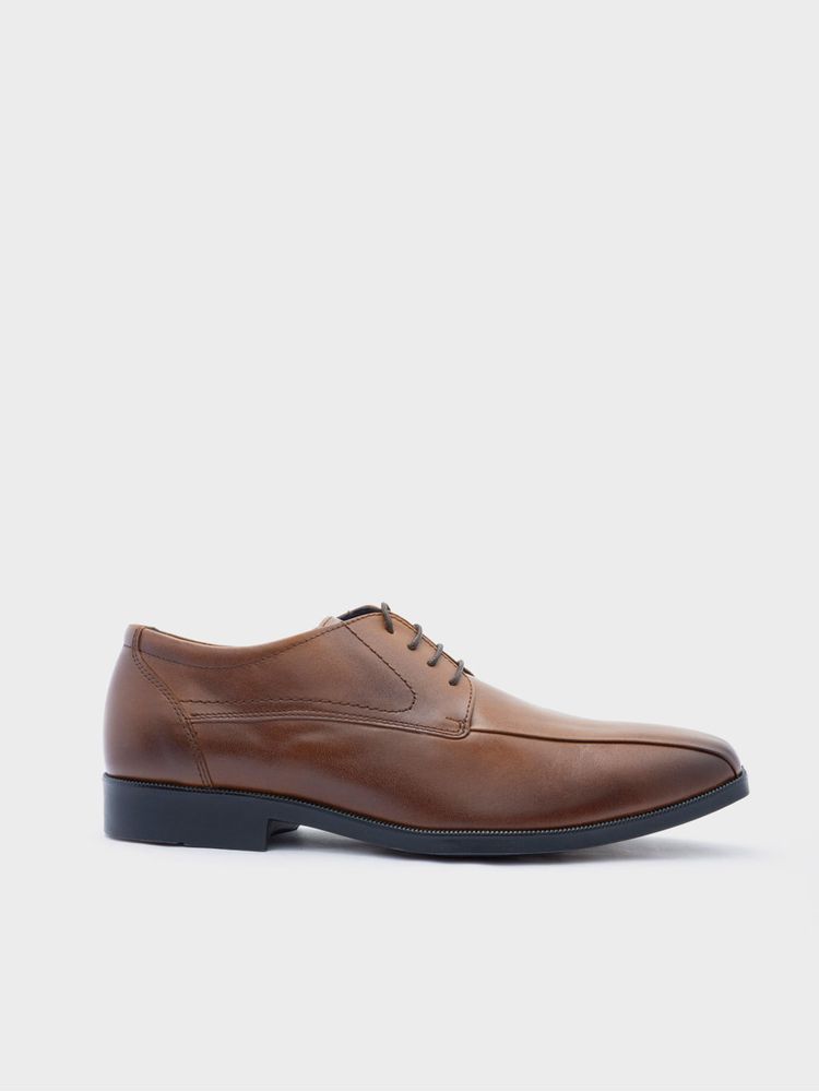Zapato Formal con Doble Corte Paralelo Cosido Y Vuelto en La Puntera 42490