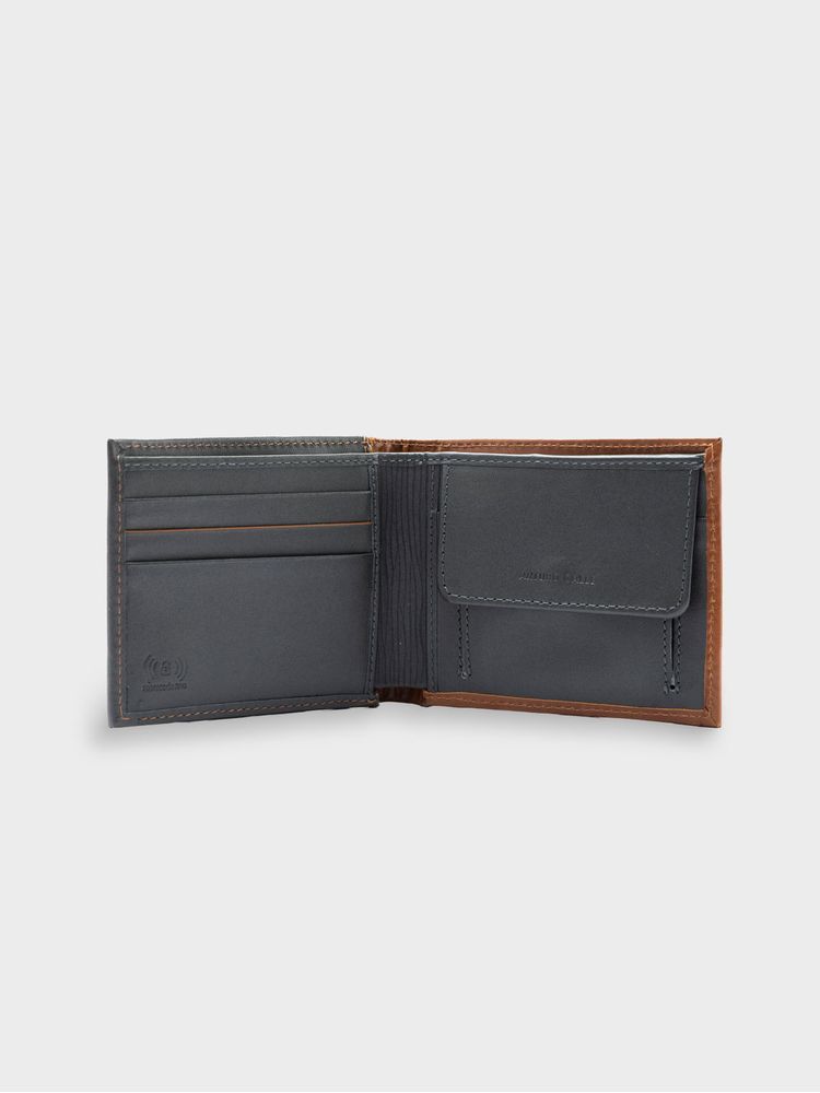 Billetera Funcional y Elegante con Textura Clásica en Cuero para Hombre 38582